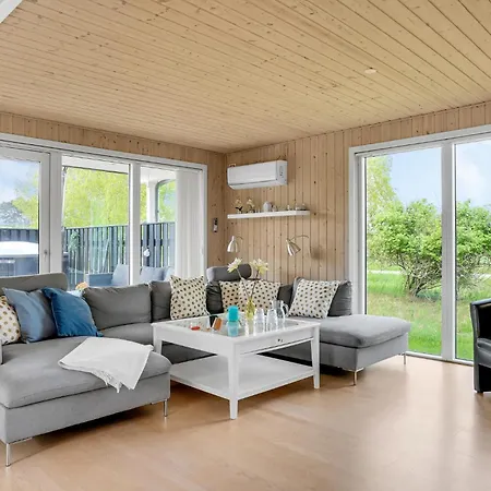 Blabaervaenget Vi * Nordenbro Vesteregn