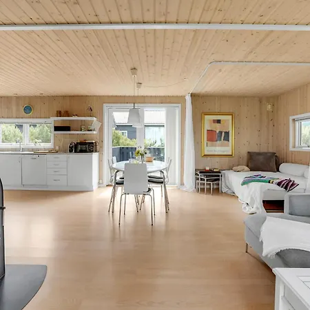 Blabaervaenget Vi Nordenbro Vesteregn